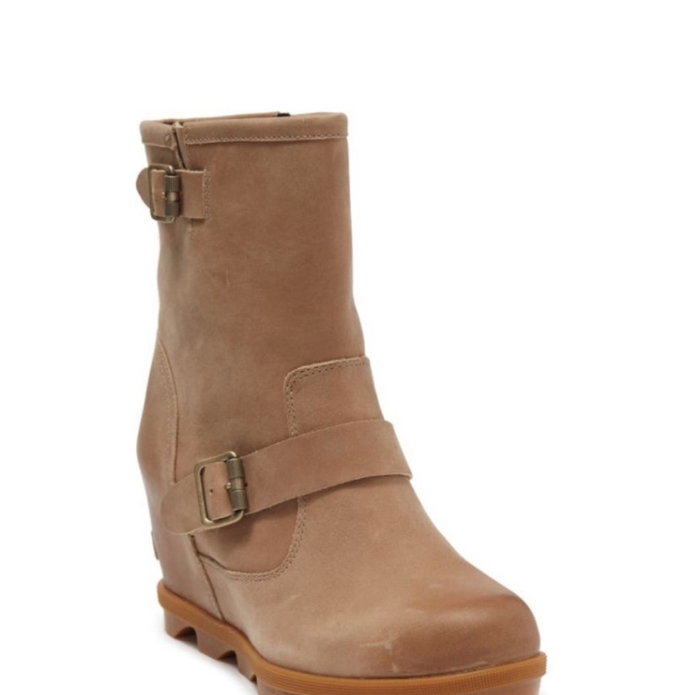 New Sorel JoanTan Wedge Ankle Boots